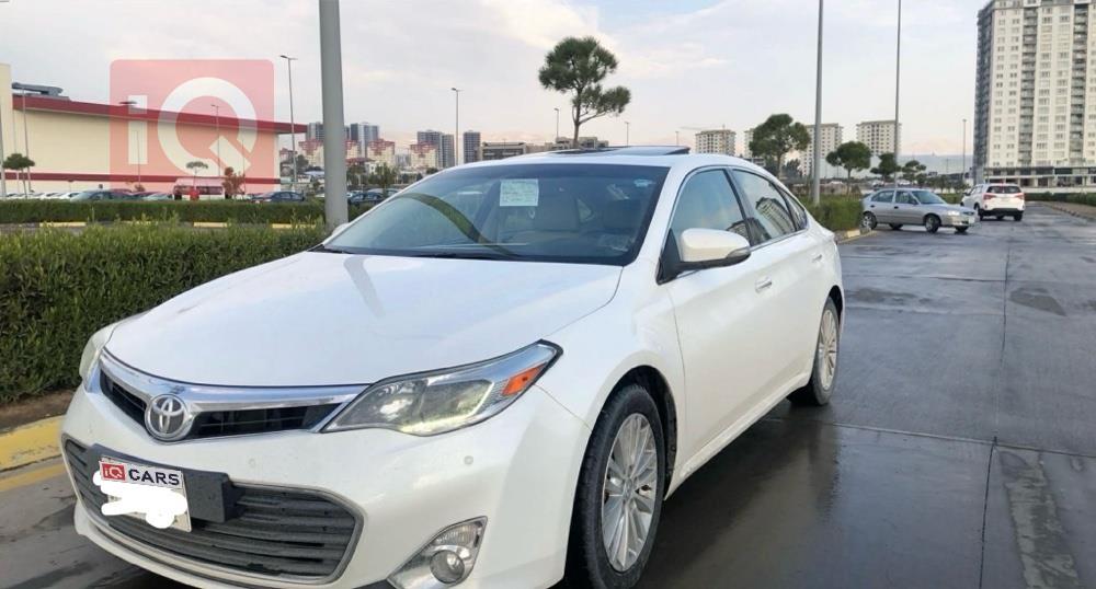 تويوتا أفالون